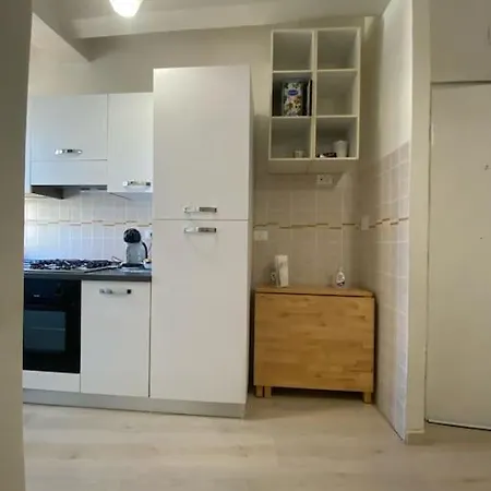 Apartamento Luminoso Monolocale A 2 Passi Dalla Metro A
