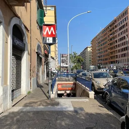 Apartment Luminoso Monolocale A 2 Passi Dalla Metro A Rome
